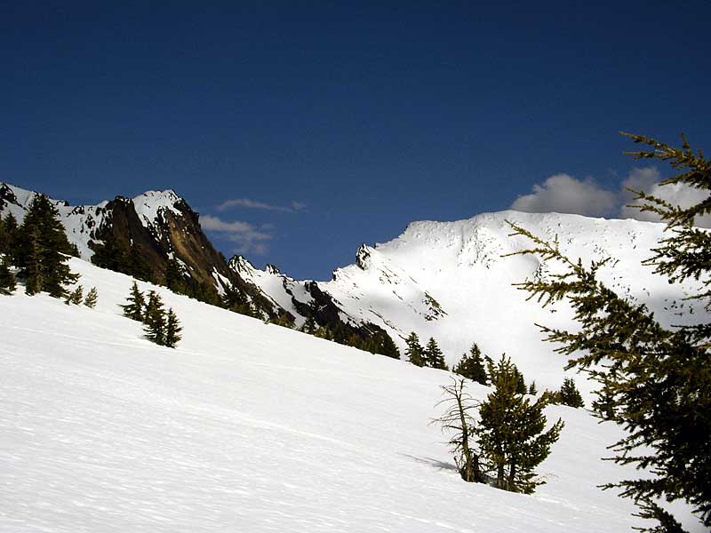 Notch in south ridge of Thielsen