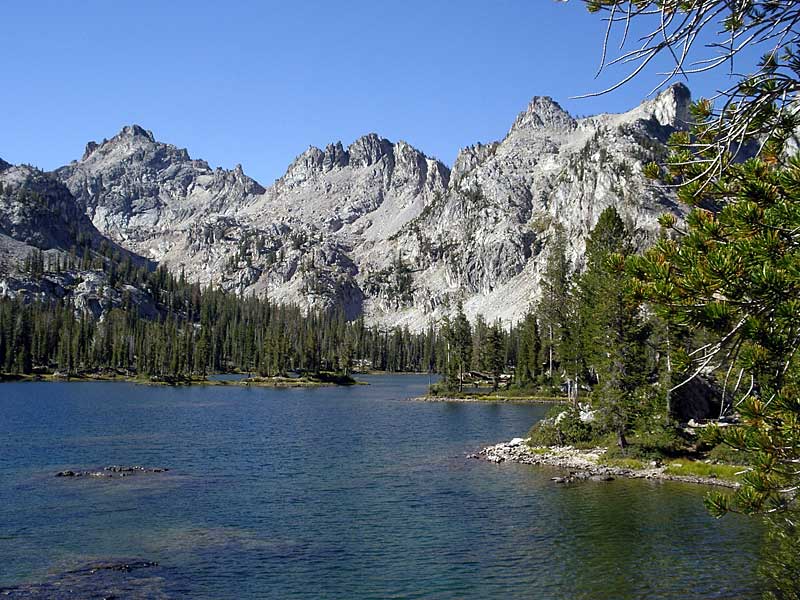 Islands in Alice Lake