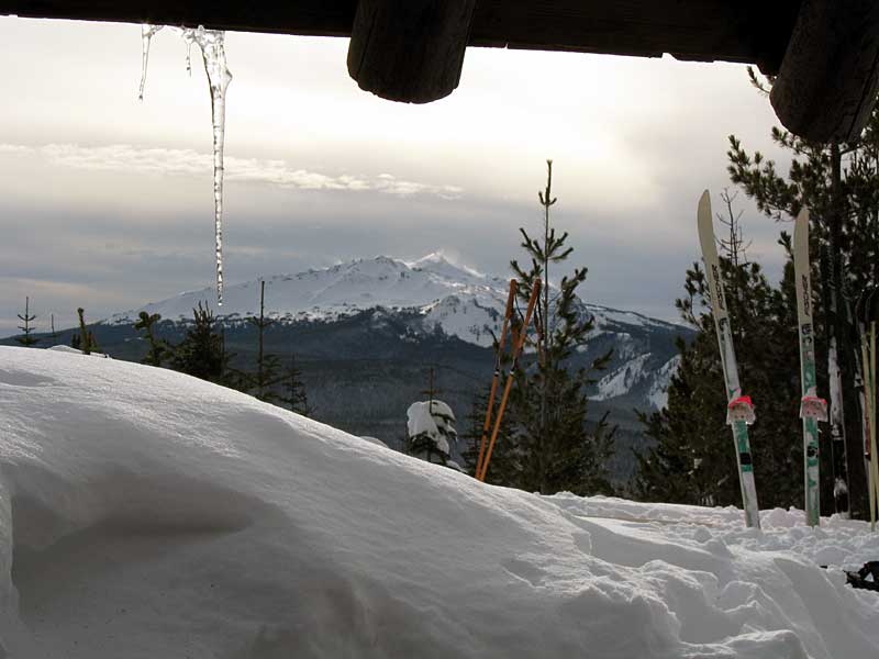 Diamond Peak from the Fuji Shelter