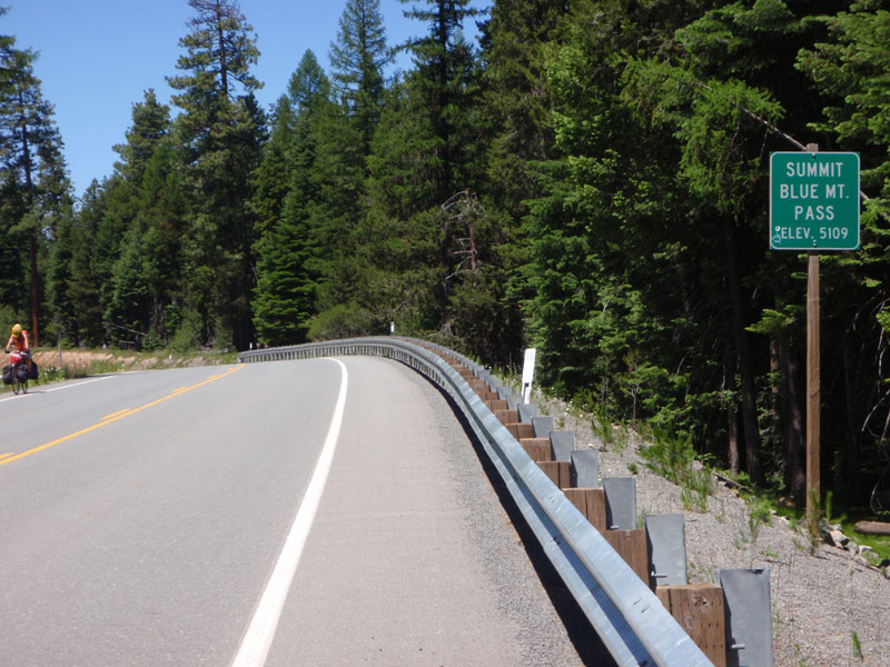 Coming up to Blue Mountain Summit