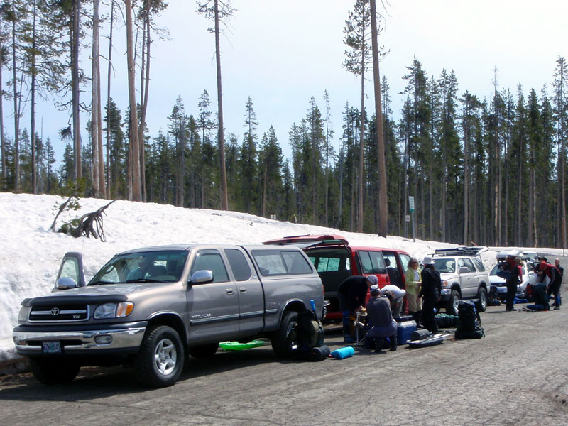 Getting ready to ski in from the Sno-Park