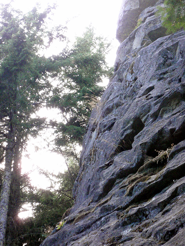 Grass on Inca Rock. We also did first pitch of Balanza (***5.7)