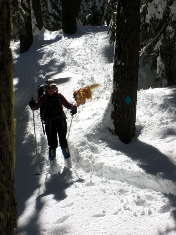 Kathy and Moll returning to Jo Ann Lake