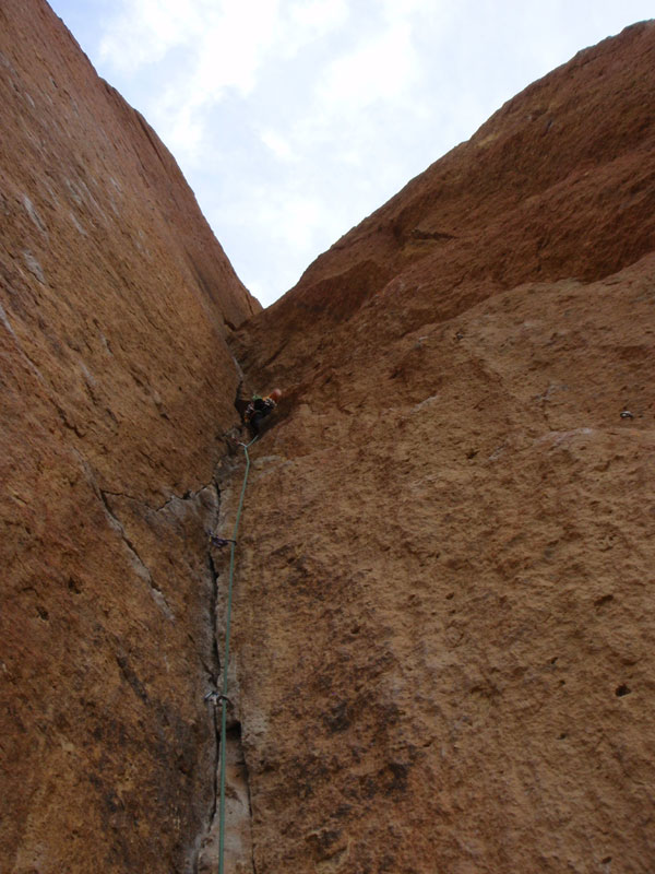 John leads Moonshine (5.9) I followed & cleaned, though had to hang a lot.