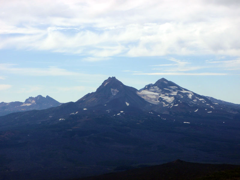 Broken Top and Sisters