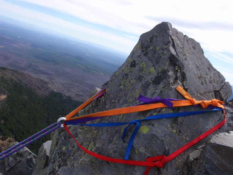 That old, cracked rappel block