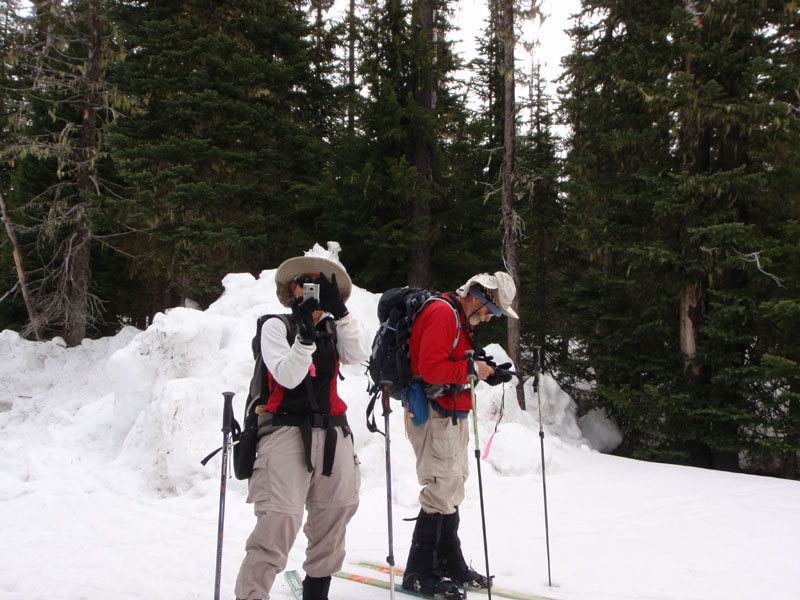 Usual photo shootout (at entrance to Obsidian Trailhead)