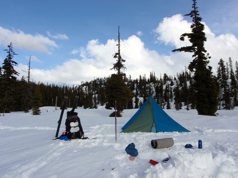 Camp on the flow. North and Middle in the clouds