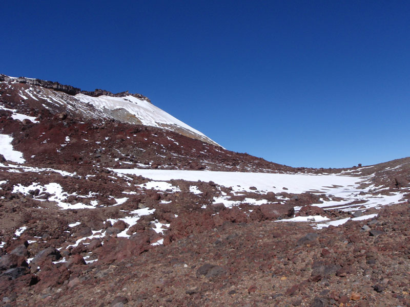 Into the bowl of the Old Crater